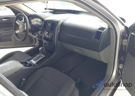 2005 Chrysler 300 z USA, uszkodzony, nr VIN 2C3JA43R15H103115